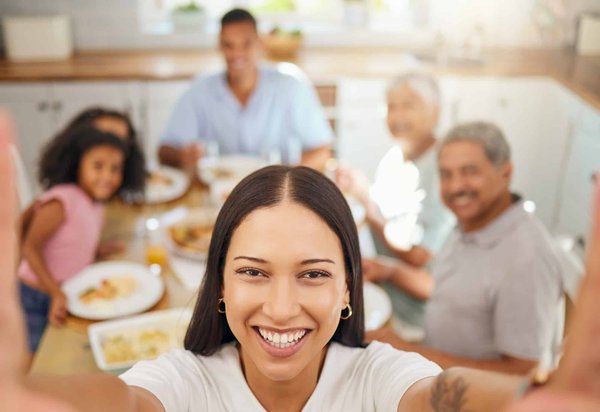Regroupement familial vs réunification familiale en France : Comprendre les différences et les démarches